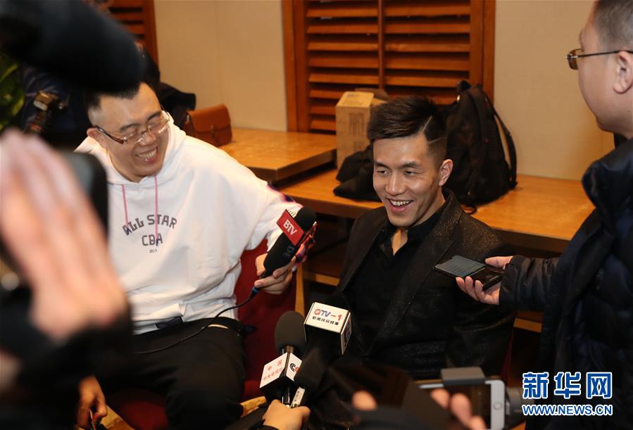 但在平衡年 但在平衡年