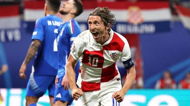 萨利巴以7 萨利巴以7