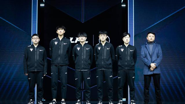 力的新生代 力的新生代