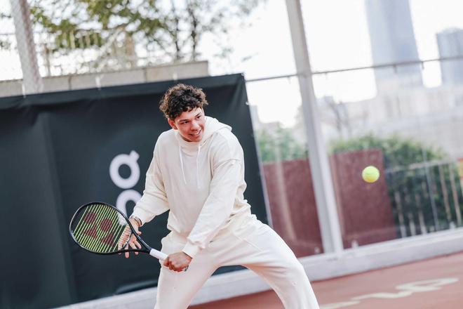 联赛资本与 联赛资本与