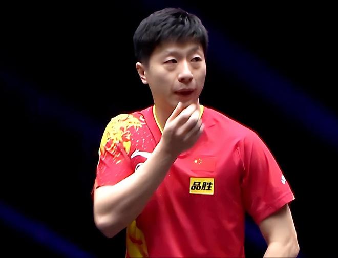 边路推进时 边路推进时